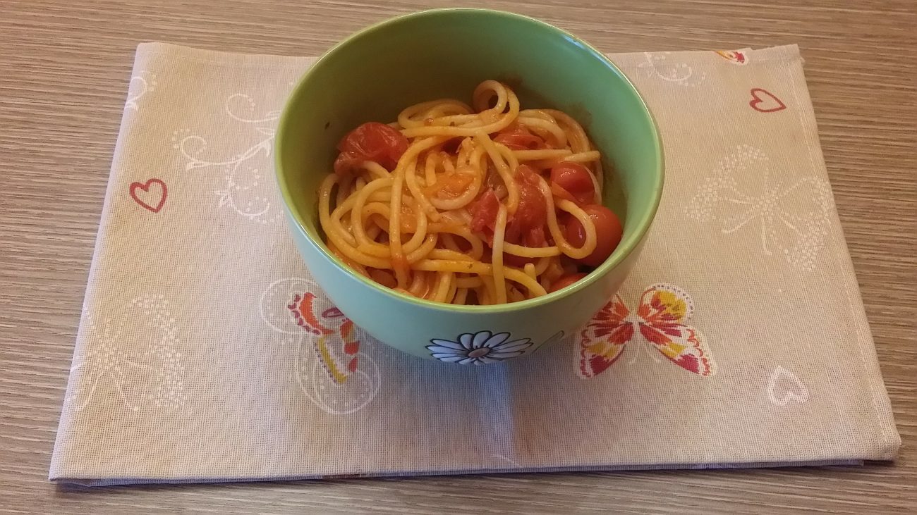 Spaghetti con i pomodorini a modo mio