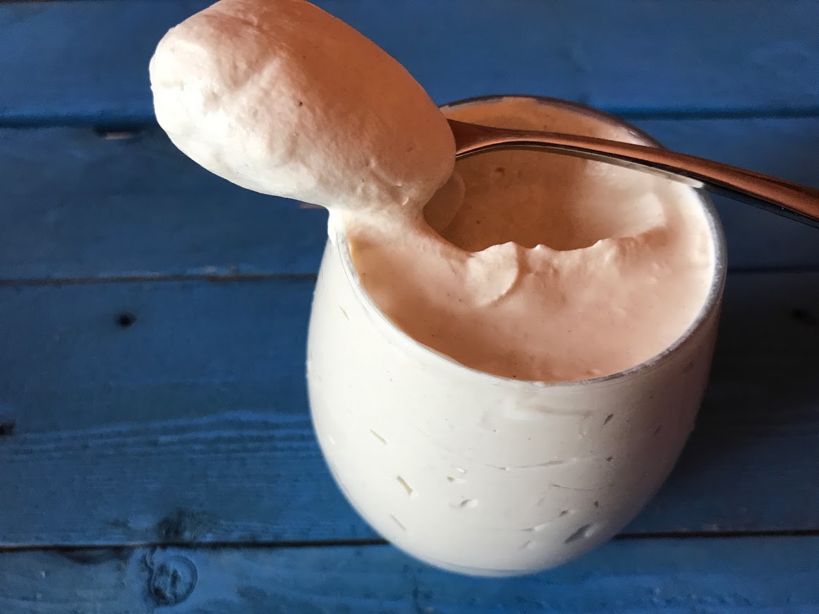 Mousse fredda al pistacchio e yogurt greco